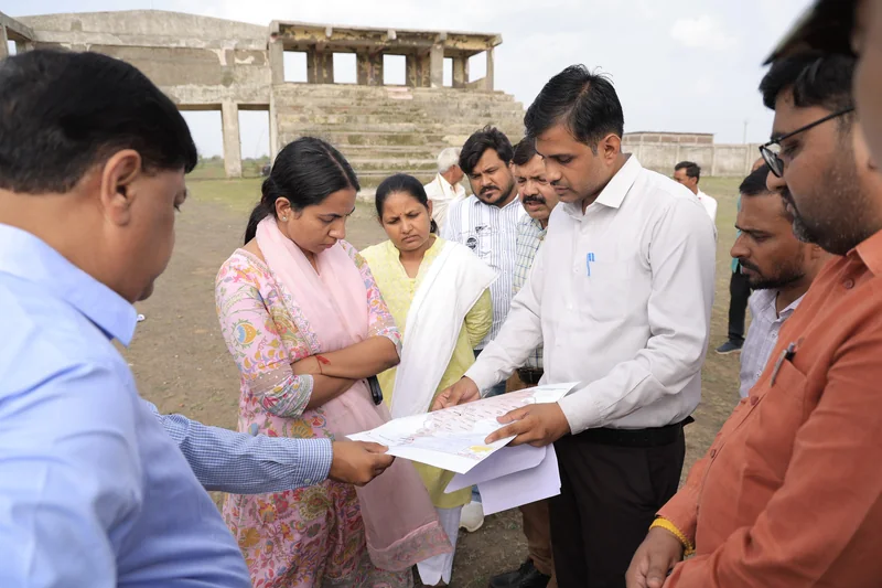 सिंहस्थ 2028 की तैयारियों के तहत कलेक्टर ने सुसनेर एवं सोयतकलां में होल्डिंग एरिया स्थलों का किया निरीक्षण